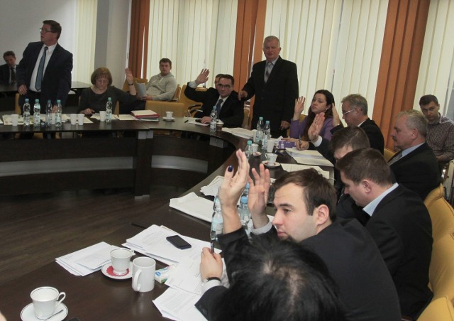 Poniedziałkowa sesja Rady Miejskiej odbyła się w sali konferencyjnej Urzędu Miejskiego przy ulicy Kilińskiego.