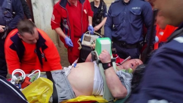 Białystok. Paweł Klim zmarł dwa dni po interwencji policji w mieszkaniu przy ulicy Barszczańskiej w Starosielcach