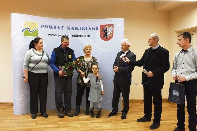 Spotkanie z rodziną było wzruszające, na Macieja Boinskiego czekały mama, żona i córka