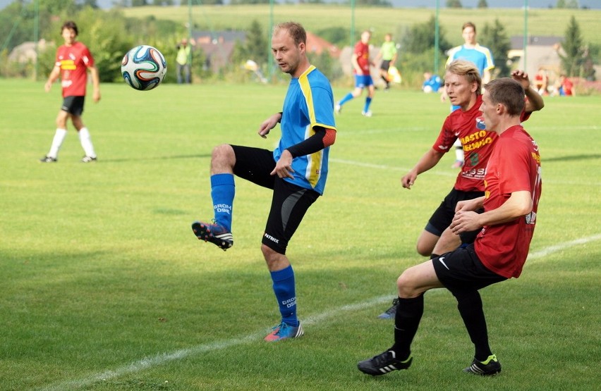 Sparing w Świeciu
Mecz rozegrano na bocznym boisku w Świeciu