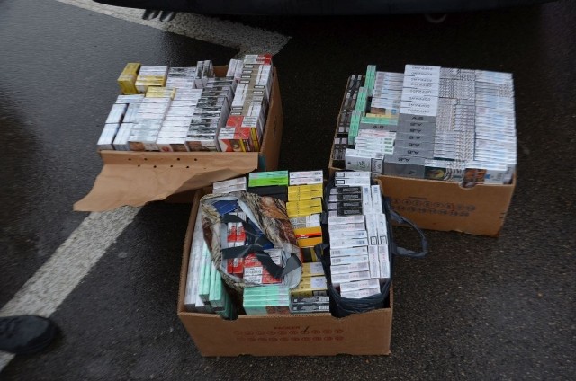 Nielegalne papierosy, którymi handlował 61-latek w Olkuszu