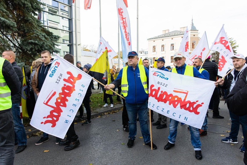 26 października pracownicy PGE Obrót S.A. w Rzeszowie...
