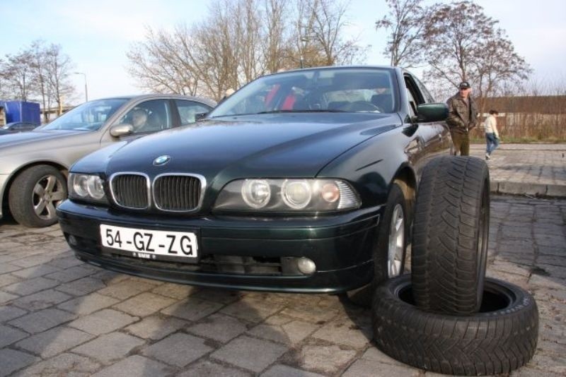 BMW 520, 2001 r., 18 tys. 800 zł;