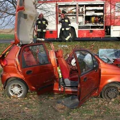 48-letni kierowca matiza zginął w wypadku pod Głubczycami.