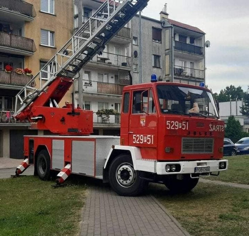 Ochotnicza Straż Pożarna w Rogoźnie wystawiła na sprzedaż wóz strażacki. Ile trzeba zapłacić?