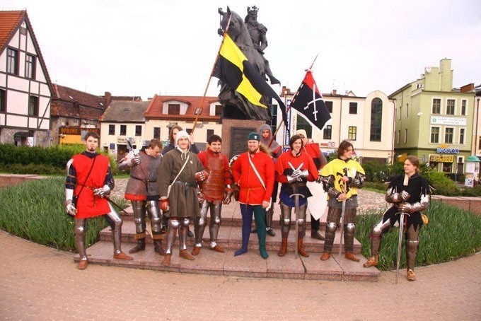 W orszaku przez Stare Miasto