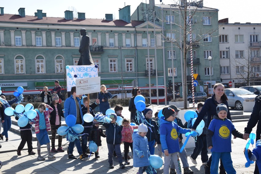 „Przystanek autyzm” to happening w Dzień Autyzmu na placu...