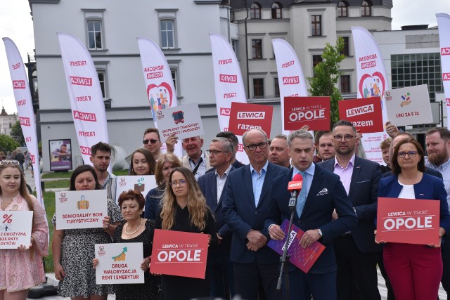 Lewica jeździ po Polsce na trasie prekampanii wyborczej z hasłem „Bezpieczna Rodzina”. W Opolu o bezpiecznej rodzinie politycy Lewicy mówili jednak niechętnie