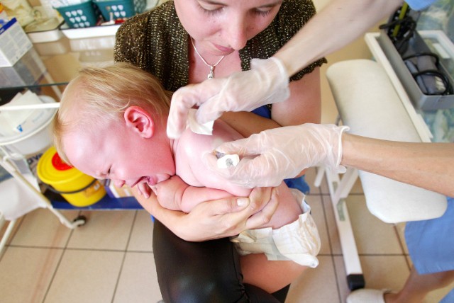 W województwie łódzkim aż 278 rodziców nie zgłosiło się ze swoimi dziećmi na obowiązkowe szczepienia w ostatnim kwartale ubiegłego roku. Liczba ta rośnie z roku na rok
