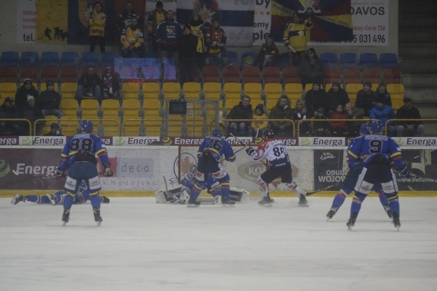 KH Energa Toruń pokonał Podhale Nowy Targ 3:2 (2:0, 0:1,...