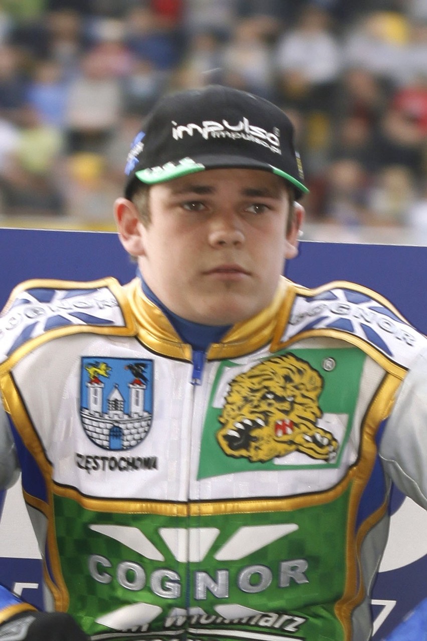 Tai Woffinden urodził się 10 sierpnia 1990 roku w brytyjskim...