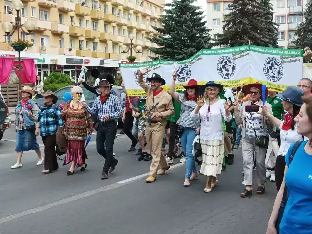 Parada Rybobraniowa w Krośnie Odrzańskim na otwarcie Rybobrania 2022.