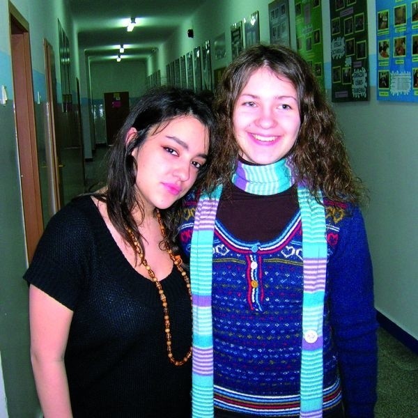 Na zdjęciu: Julia z Włoch (pierwsza z lewej) i Anna z Białorusi.