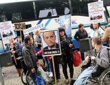 Rodzice niepełnosprawnych dzieci z Torunia protestowali w Warszawie