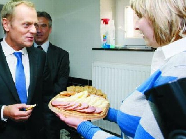 Po spotkaniu z producentami sera premier odwiedził gospodarstwo Anny Nietupskiej. Tego samego dnia spotkał się z celnikami w Kuźnicy i prawosławnymi mnichami w Supraślu.