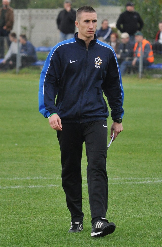 Krzysztof Kapelan w sztabie szkoleniowym lidera III ligi zastąpił Andrzeja Gancarczyka.