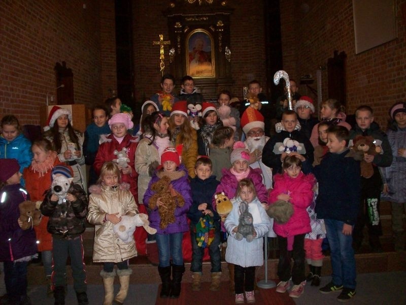 W kościele na Koszarach każde dziecko mogło otrzymać prezent...