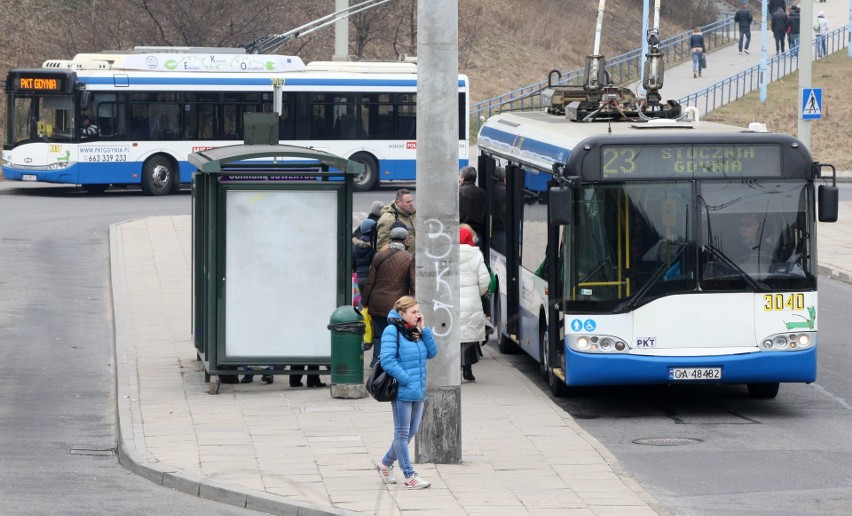 Wszystkich Świętych 2019. Komunikacja miejska w okresie Wszystkich Świętych. Zmiany w komunikacji miejskiej 1 listopada w Trójmieście