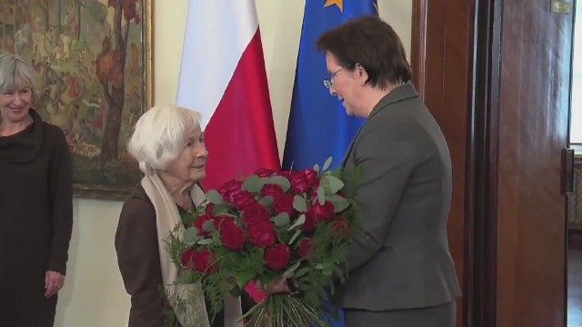 Danuta Szaflarska kończy 100 lat! Dostała kwiaty od premier Kopacz