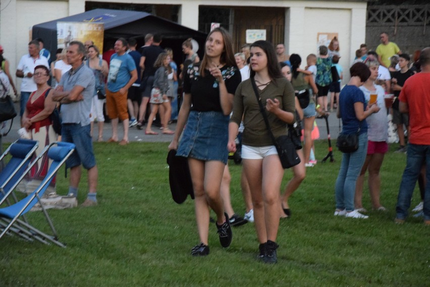 Festiwal Światła w Gorlicach: był teatr ognia, fajerwerki, jakich miasto nie widziało i genialny pokaz laserów. Do tego energetyczna muzyka