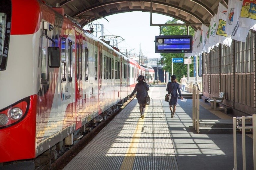 Kolej Metropolitalna rusza 10 czerwca. Na jej trasie będą...