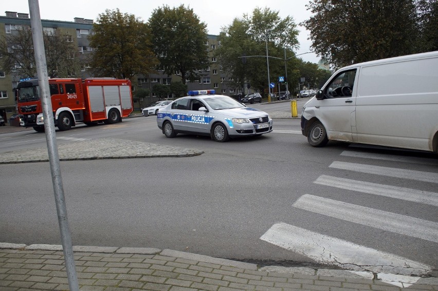 Stłuczka w Słupsku. 70-letni kierowca nie ustąpił pierwszeństwa [ZDJĘCIA]