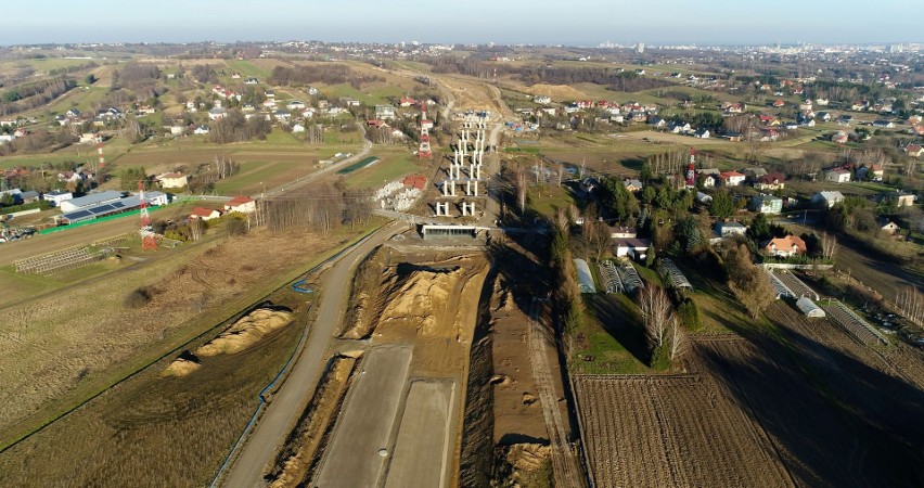 S19 Rzeszów Południe - Babica. Widok na budowę estakady w...