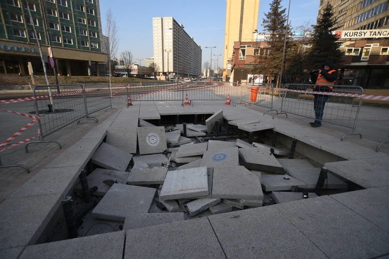 Fintanna na Rynku w Katowicach została znisczona, gdy...