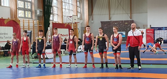 Zapaśnicy z Połańca i Staszowa zajęli siódme miejsce na zawodach w Warszawie.