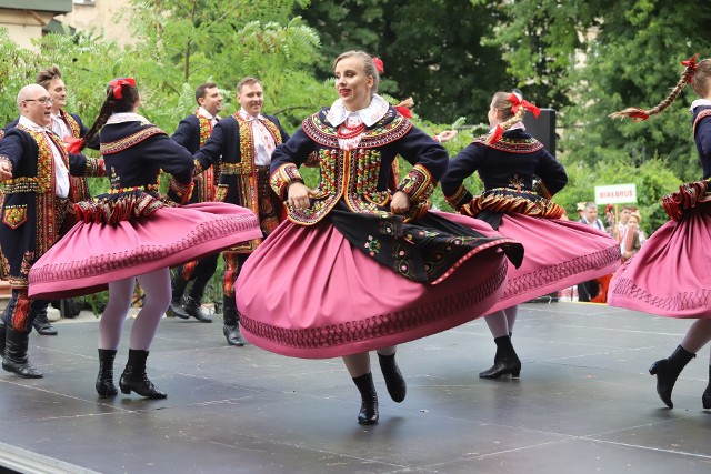 Uroczyste otwarcie 33. Międzynarodowych Warsztatów Folklorystycznych w Łodzi odbyło się w Pasażu Rubinsteina.