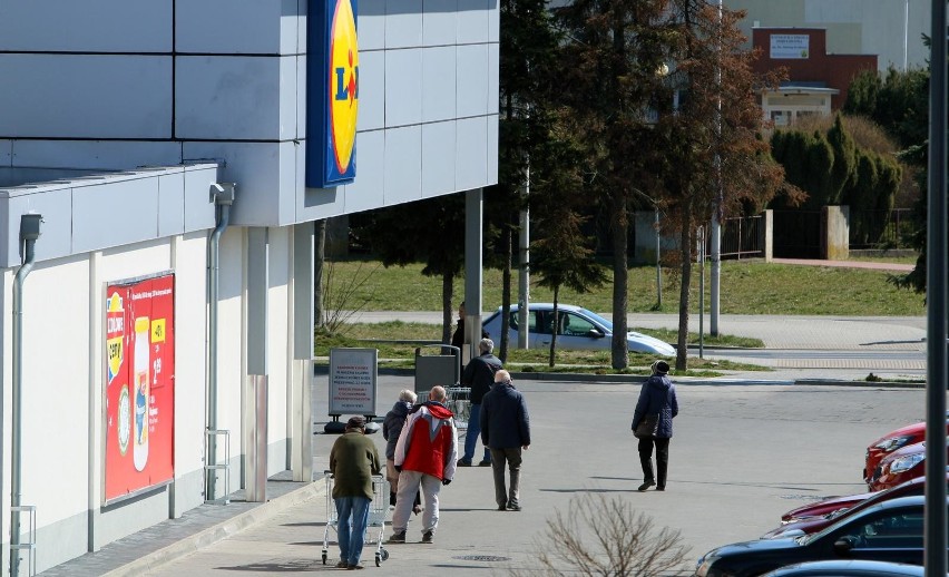 Aktualna cena BIO chleba żytniego w Lidlu wynosi 6,19 zł...