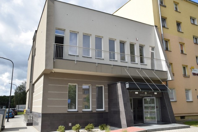 Centrum Obsługi Inwestora mieści się w dawnym budynku NOT przy Wojska Polskiego w Kędzierzynie-Koźlu.