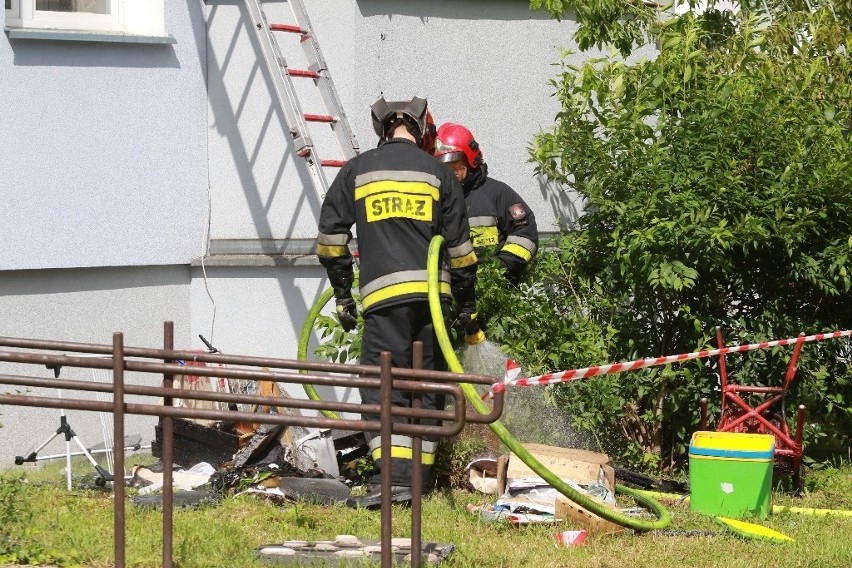 Wrocław: Pożar w bloku przy Ślicznej. Zapalił się balkon