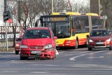 Wypadek na Armii Krajowej. Jedna osoba ranna, ogromne korki