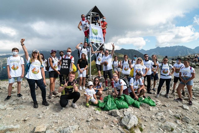 Akcja Czyste Tatry 2023 rozpoczęła się w piątek 30 czerwca. Jednak to w sobotę 1 lipca będzie najważniejsza część wydarzenia - zbieranie śmieci w Tatrach