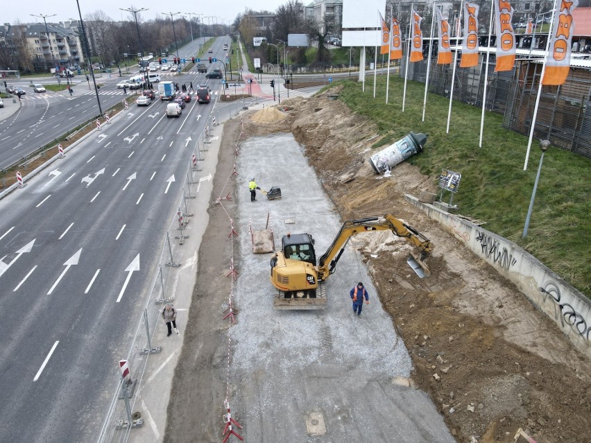 Kraków. Zmiany na Wielickiej. Utrudnienia na prawym pasie, na drodze do szpitala