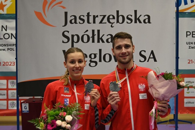 Ewa Pydyszewska i Kamil Kasperczak (ZKS Drzonków) ze srebrymi medalami ME. (fot. PZPN)