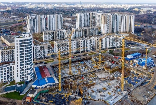 Jaka jest obecnie sytuacja na rynku nieruchomości, kiedy mogą wzrosnąć ceny i o ile? Sprawdź to – przejdź do kolejnych zdjęć, używając strzałek lub gestów.