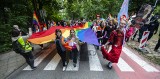 II Marsz Równości w Koszalinie pod hasłem "Łączy nas miłość" ZDJĘCIA, WIDEO