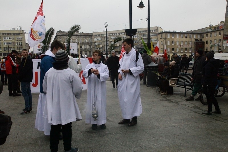 Marsz dla Jezusa na ul. Piotrkowskiej [zdjęcia]