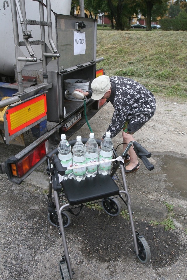 Susza powoduje ograniczenia w dostarczaniu wody. W gminie Zabierzów w dwóch wioskach są problemy