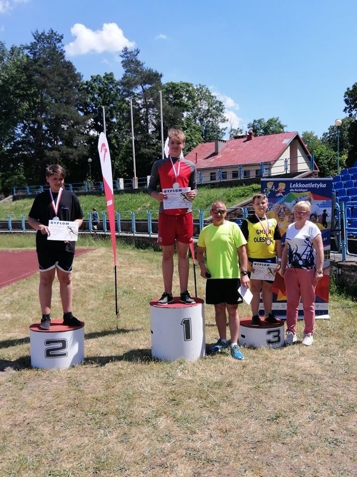 Siedem medali lekkoatletów Słoneczka Busko-Zdrój na zawodach w Kielcach [ZDJĘCIA]