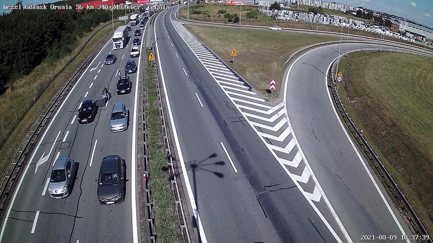 Wypadek na obwodnicy Trójmiasta w poniedziałek, 9.08.221 r....