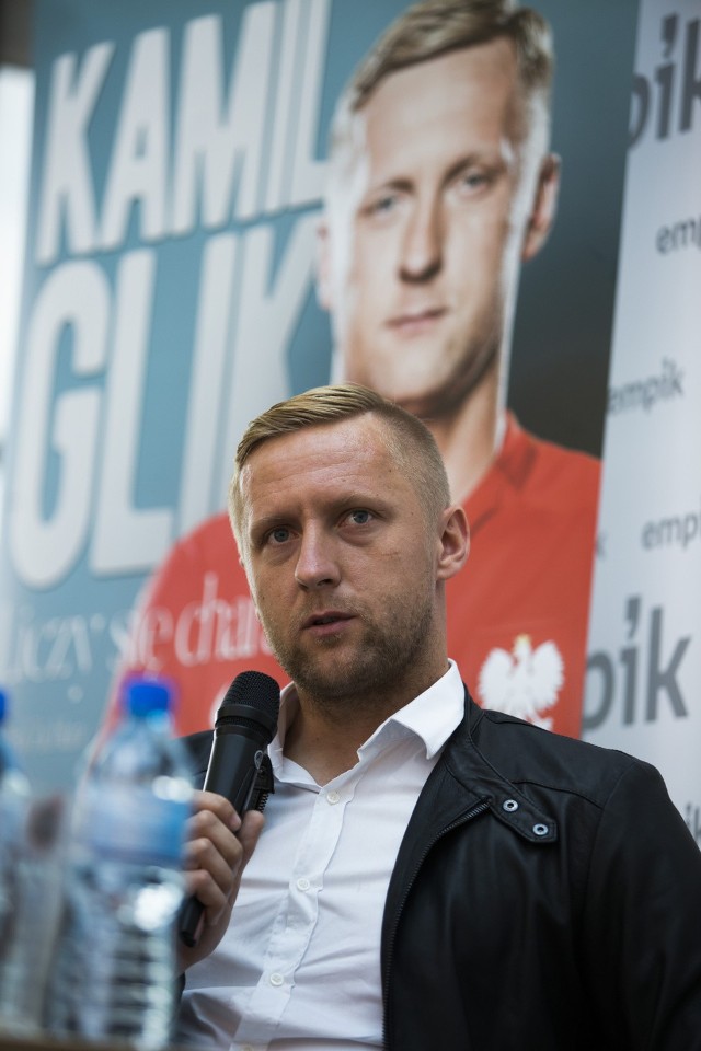 Promocja ksiażki "Kamil Glik Liczy sie charakter"