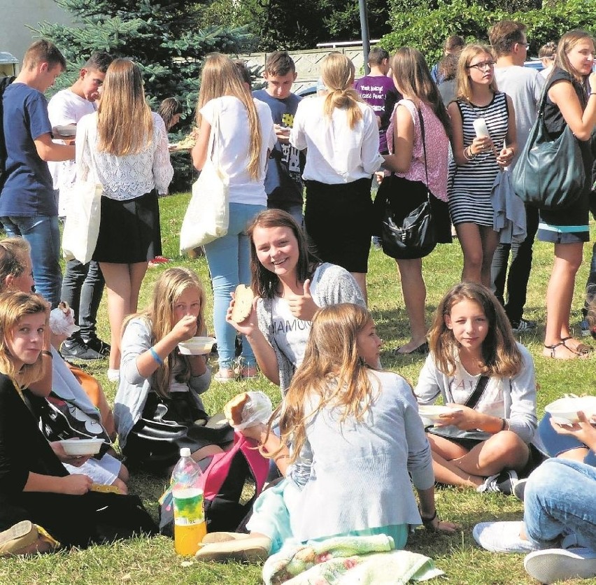 Na ostrobramskiej promenadzie było radośnie - wspólny...