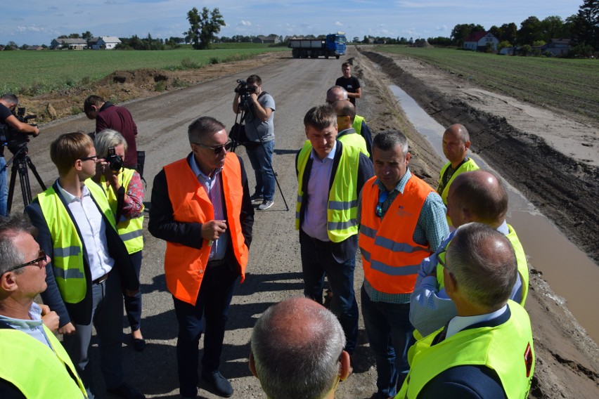 Spore opóźnienia powstały przy budowie drogi wojewódzkiej nr...