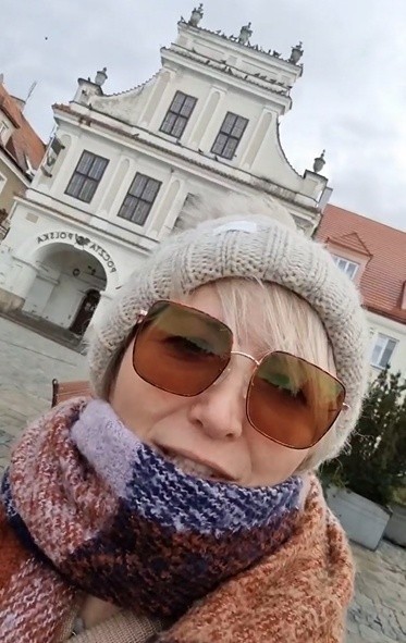 Znana piosenkarka Magda Steczkowska odwiedziła Stalową Wolę, Rudnik nad Sanem i Sandomierz. Żartuje i zaprasza tam fanów [ZDJĘCIA, WIDEO]
