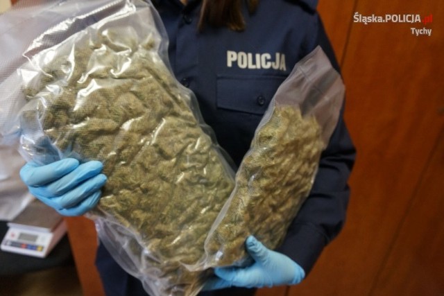 Policjanci przechwycili kilka kilogramów amfetaminy i marihuany