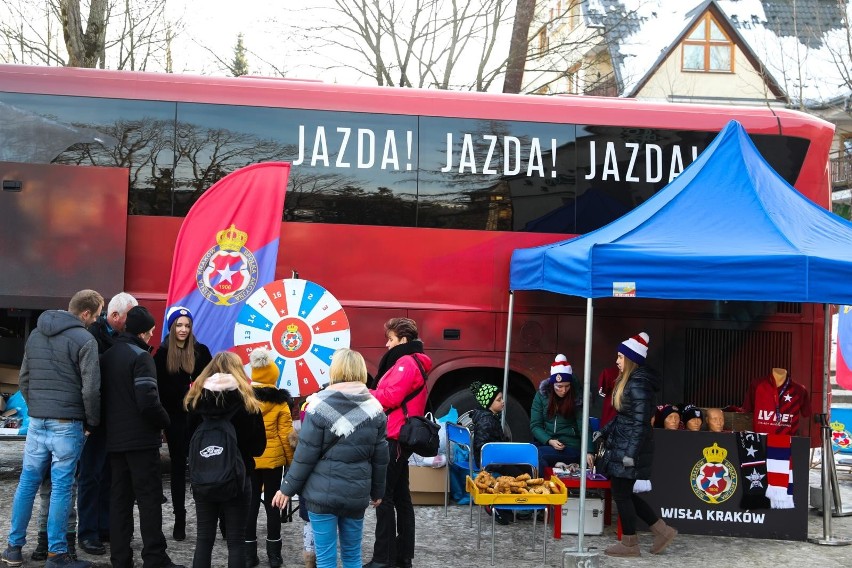 Wisła Kraków promowała się podczas Puchar Świata w skokach narciarskich. Smoczyca zawitała do Zakopanego [ZDJĘCIA] [27.01.]