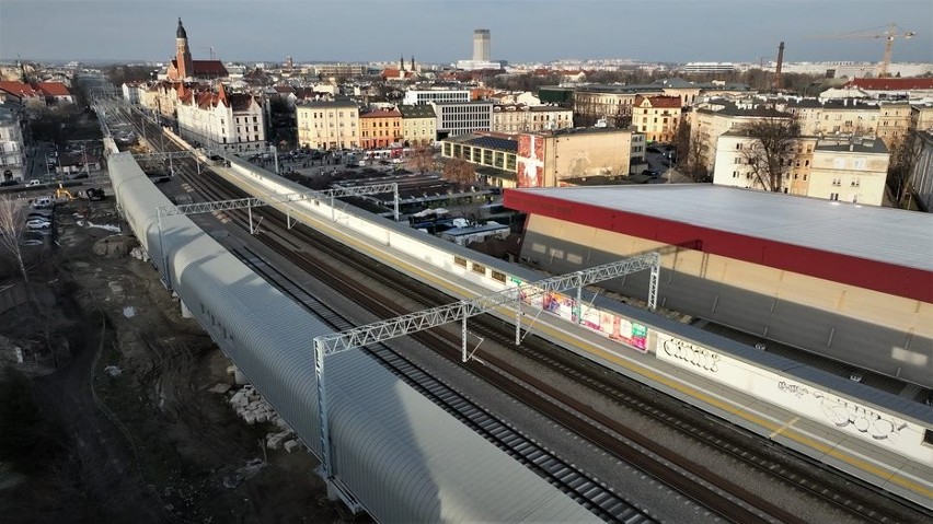 Kolej w Krakowie rozpędza się. Czy SKA może stać się namiastką metra? 